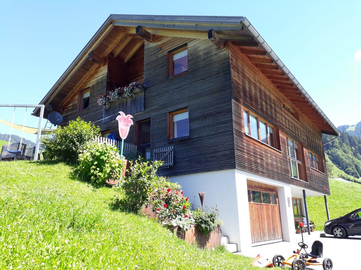 Haus Erna Schoppernau Hotel Bagian luar foto